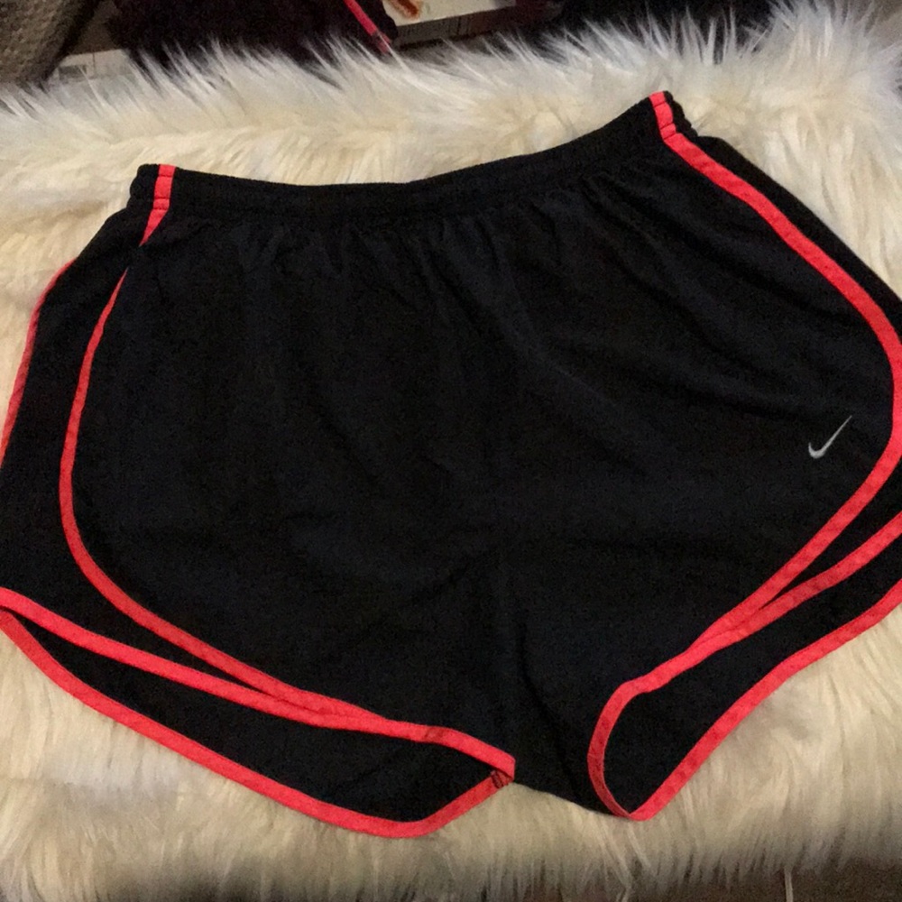 Nike Women’s Tempo Dri-Fit Shorts